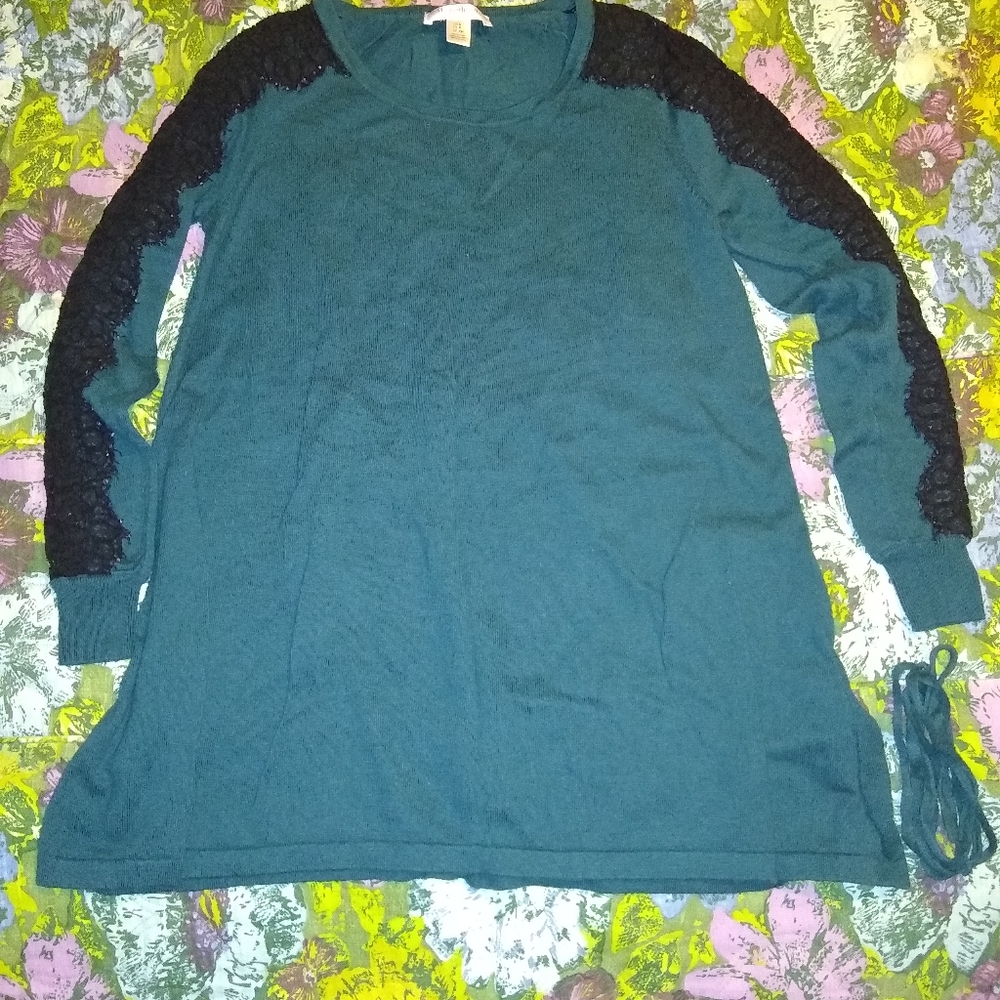 Women's Maternity Shirt and Shorts